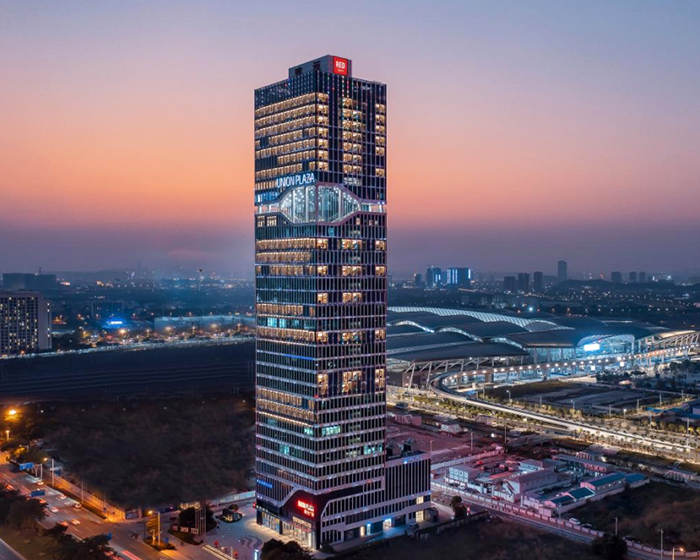 丽芮酒店 x 草莓在线播放首页入口：摩登红调 趣意生活无边界(草莓视频免费在线观看污案例)